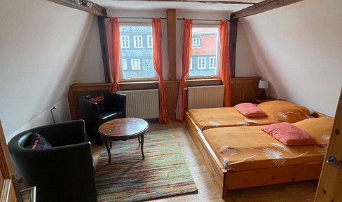 3-Zimmerapartment mit zusätzlichen Hobbyräumen in der Gustavstraße