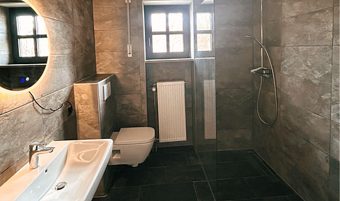 Hochwertig renovierte 4-Zimmer Wohnung