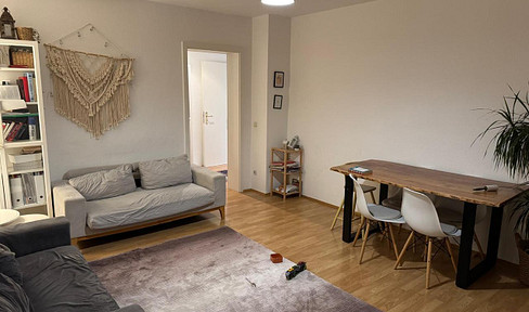 Bright 2-room apartment in a sought-after location in Leipzig-Gohlis (south) - with daylight bathroom