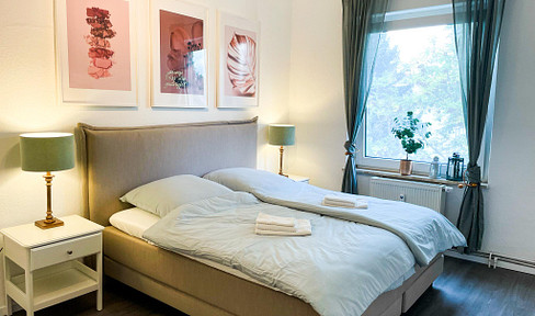 Bright apartment in Laatzen – close to the exhibition center and city, furnished.