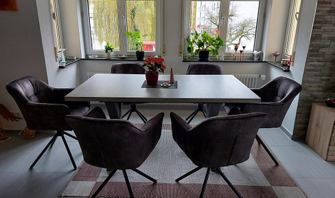 Großzügige, helle und seenahe 3,5 Zimmer Wohnung