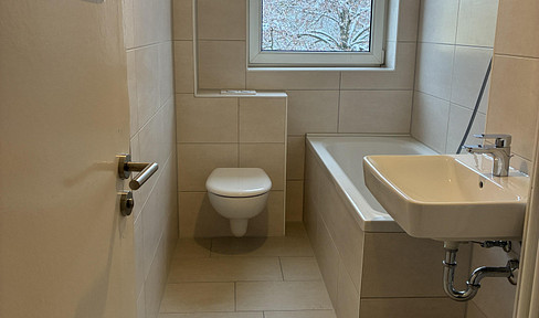 Vollsaniert, zentrumsnah, hell und ruhig