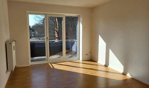 HH-Wandsbek, near Eichtalpark, nice 2 room apartment with balcony - rental start Feb. 1, 2026
