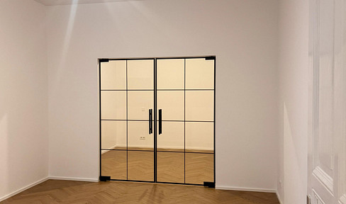 Provisionsfrei: Sanierte und bezugsfreie 2-Zimmer Wohnung im beliebten Graefekiez