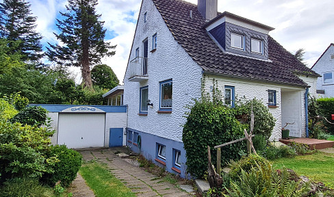 Von Privat: Bezauberndes Einfamilienhaus mit idyllischem Garten