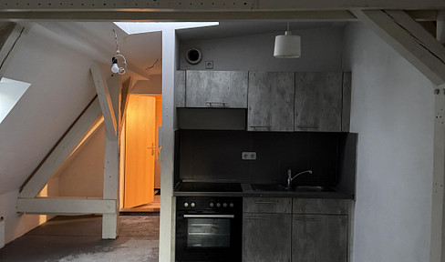 Bright 1-room attic apartment at Scharnweberstraße 3, 13405 Berlin