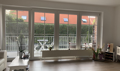 Vermietete modernisierte 2,5-Zimmer-Maisonette-Wohnung mit Balkon und EBK in Hamburg Hausbruch