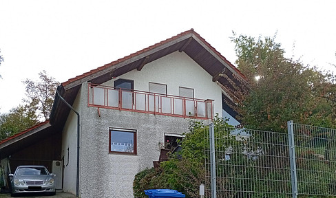 Detached house with granny apartment