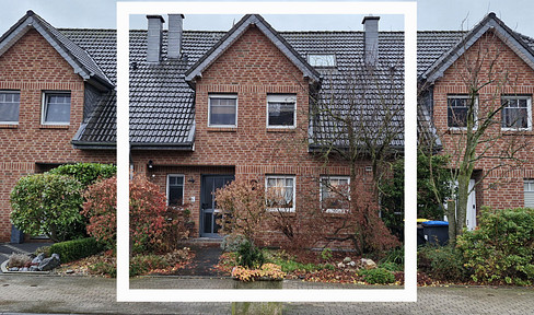 Terraced house, well cut, 8 m wide ( ground floor, 1st floor, attic and basement )