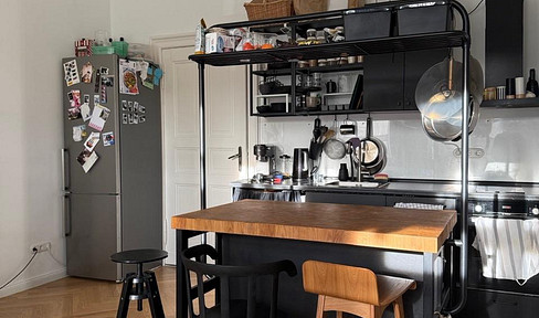 Stilvoll sanierte, helle 2-Zi-Altbauwohnung mit Terrasse & Garten nahe Lietzensee