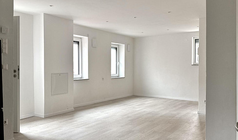 Bright 1.5-room loft