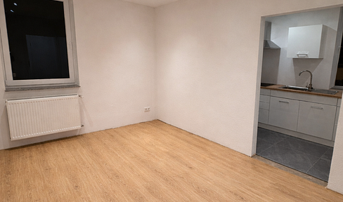 Ready-to-move-in, completely renovated 3-room 1st floor apartment, upscale interior, EBK, Hattingen