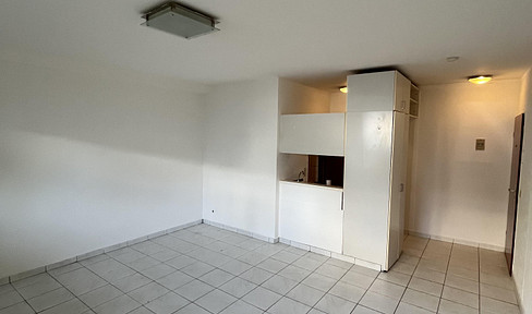 Souterrain-Appartement in Uninähe