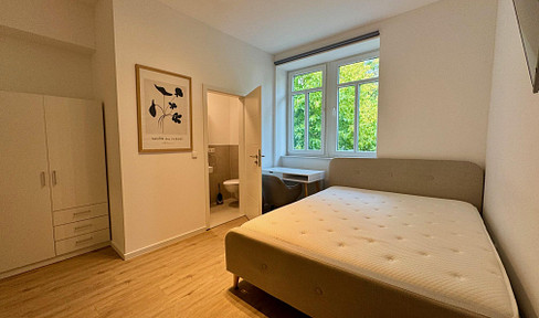 Stylish, fully furnished apartment available immediately in Karlsruhe-Durlach.