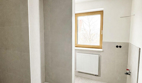Frisch sanierte 3-Zimmer-Wohnung mit Süd-West-Balkon und Blick ins Grüne in Fürth-Unterfarrnbach