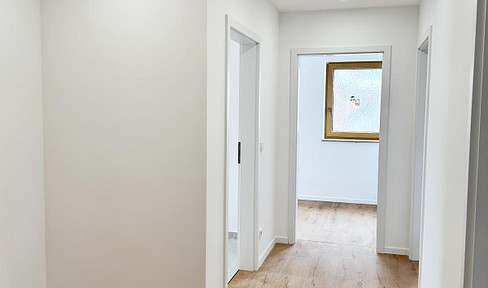 Freshly renovated 3-room apartment with south-west-facing balcony and views of the countryside in Fürth-Unterfarrnbach