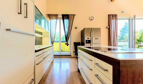 PENTHOUSE in a class of its own - with over 300 m² of usable space. PURE FREEDOM on 143 m² XXL roof terrace.