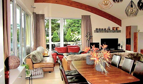 PENTHOUSE der Extraklasse – auf über 300 m² Nutzfläche. PURE FREIHEIT auf  143 m² XXL-Dachterrasse.