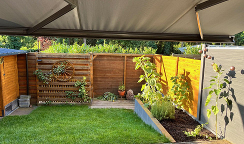 R E S E R V I E R T: Stylish 2-room first floor apartment with south-facing terrace and private garden