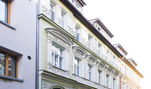 Available in Berlin-Mitte: commission-free 2-room apartment in prime location