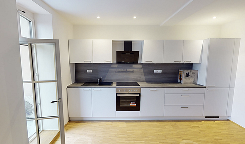 Frisch sanierte Altbau-Maisonette mit Balkon, Klimaanlage & Stellplatz – Leipzig