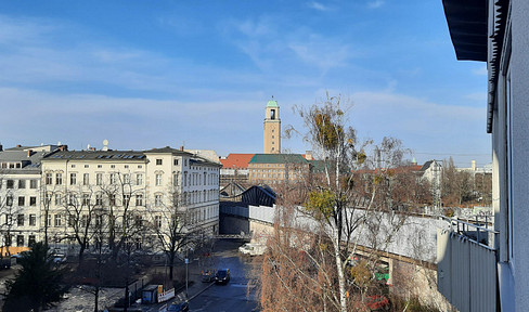 Provisionsfrei: 2-Zimmer-Wohnung 5. Etage mit Balkon und Blick auf den Rathausturm Spandau