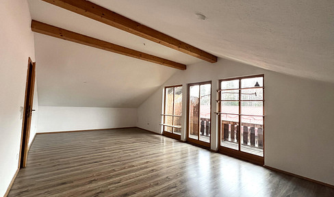 Quietly located 2-room attic apartment for sale