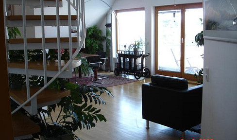 Prestigious, quiet gallery apartment in Mörfelden - 146 m² of living comfort on two levels