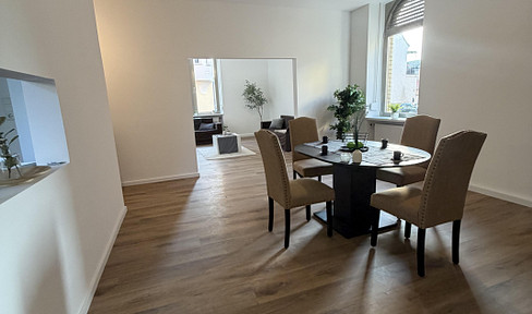 Kernsanierte Erdgeschosswohnung mit Terasse