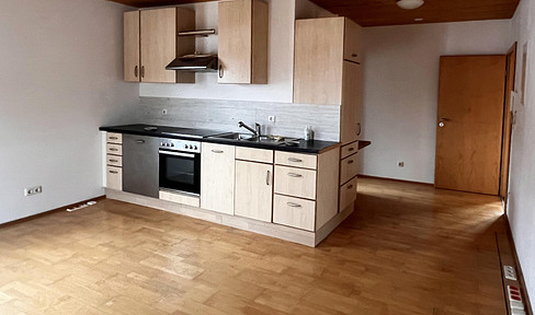 Ideal combination: living & working on the top floor of a residential and commercial building