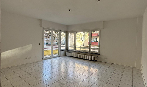 4-room apartment with fitted kitchen in popular location