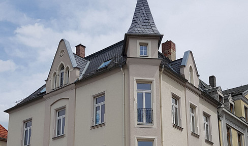 Attraktive, helle 3-Raum-Wohnung mit Innenstellplatz im Erdgeschoss