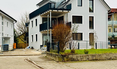 3-Zimmer DG Wohnung in modernem Mehrfamilienhaus in Emmendingen Windenreute mit Aufzug