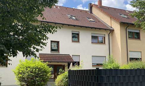 Furnished 1-room attic apartment in Woffenbach (Neumarkt i.d.OPf.)