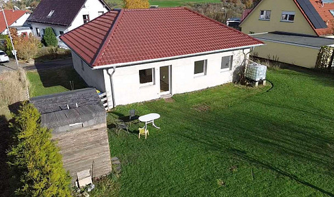 Bungalow in traumhafter Lage 95 m² Wohnen 660 m² Garten
