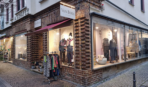 Retail store in the center of Rottenburg, in a good walking location in the pedestrian zone