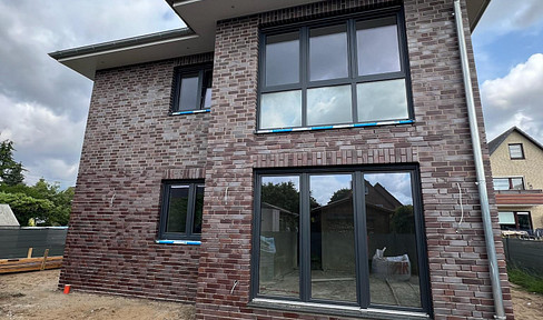 Commission-free - Fantastic newly built 3-room apartment (first occupancy in city villa)