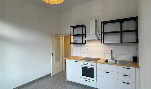 Helle, teilmöblierte und frisch renovierte Wohnung in Köln Kalk