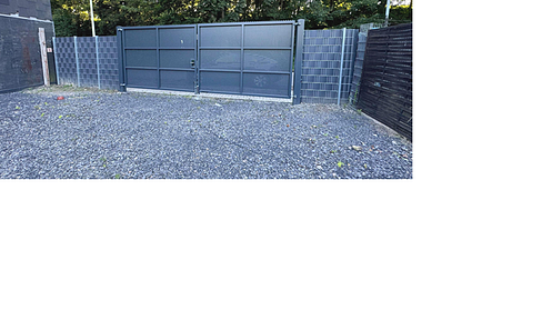 Building plot Development over 3 floors possible