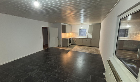 Renovierte Wohnung in Paulushofen mit Einbauküche