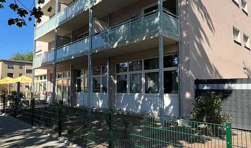 Attractive commercial space available in Offenbach, starting from 60 square meters, €900 plus VAT, and customizable to the tenant's specifications.