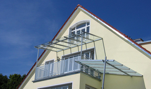 Gallery apartment: 3.5 rooms, bright and quiet in the center of Karlsfeld