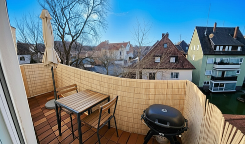 Zentrumsnahe helle schöne 3 Zimmer DG Wohnung