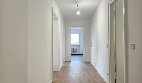 Alles neu: Frisch renovierte 2-Zimmer-Wohnung in Laim