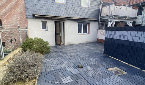 Zentrales modernes Einfamilienhaus mit Grundstück