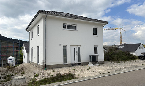 First-time occupancy detached house in Wehingen in an idyllic location