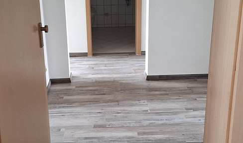 3 - Zimmer Wohnung 73 qm mit Balkon