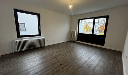 Newly renovated 2-room apartment with balcony