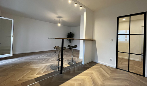 Between the Weser & the city: 3-room apartment on the mezzanine floor close to the Osterdeich