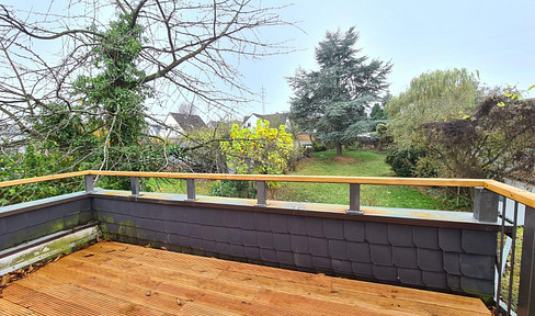 Maisonette-Wohnung über 3 Ebenen mit Kamin, Terrasse, großem Garten & Balkon in Scharbeutz